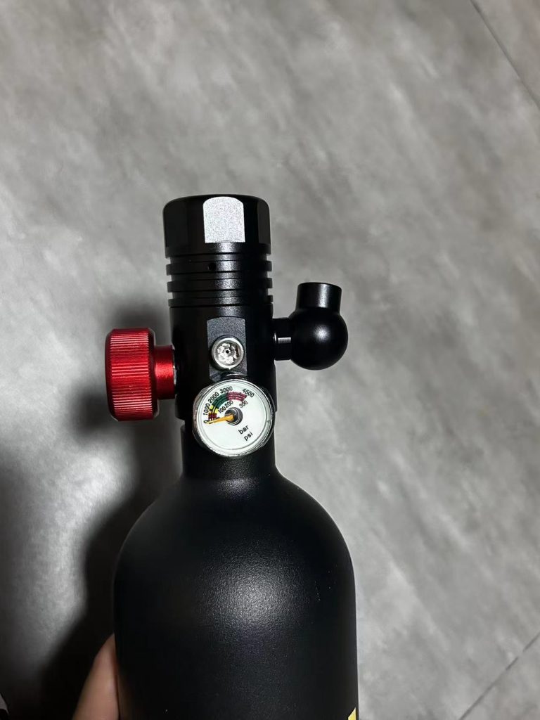 Close-up of the 1L cylinder valve and pressure gauge