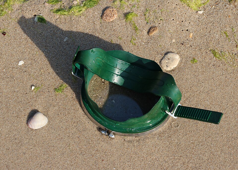 Conventional mask on a Ukrainian beach